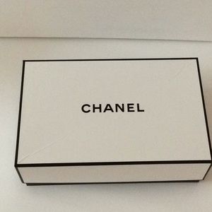 Chanel Box
